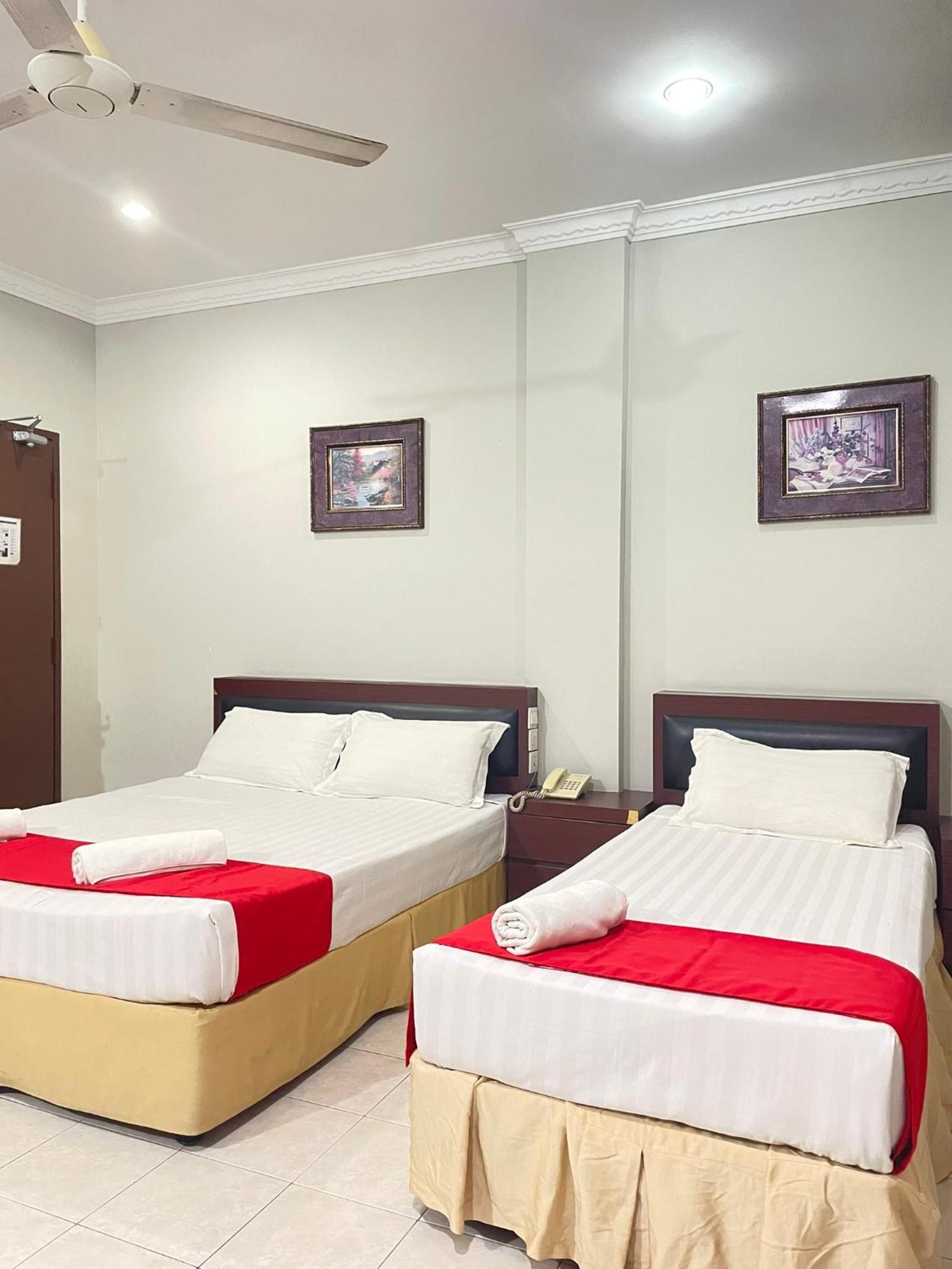 Bayu View Hotel Klang Esterno foto