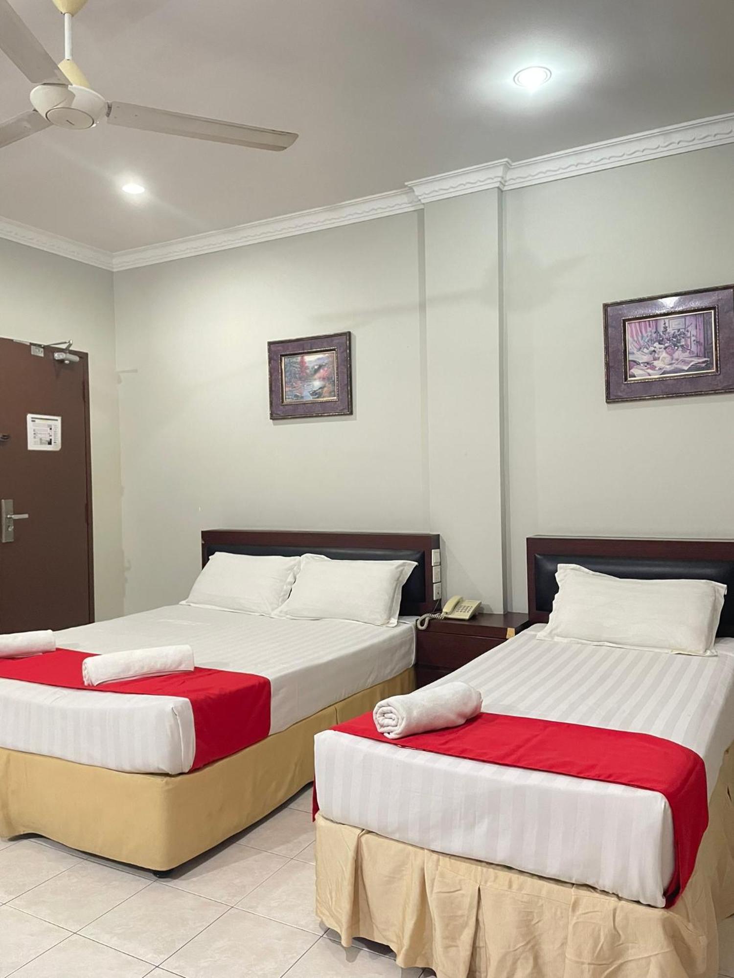 Bayu View Hotel Klang Esterno foto