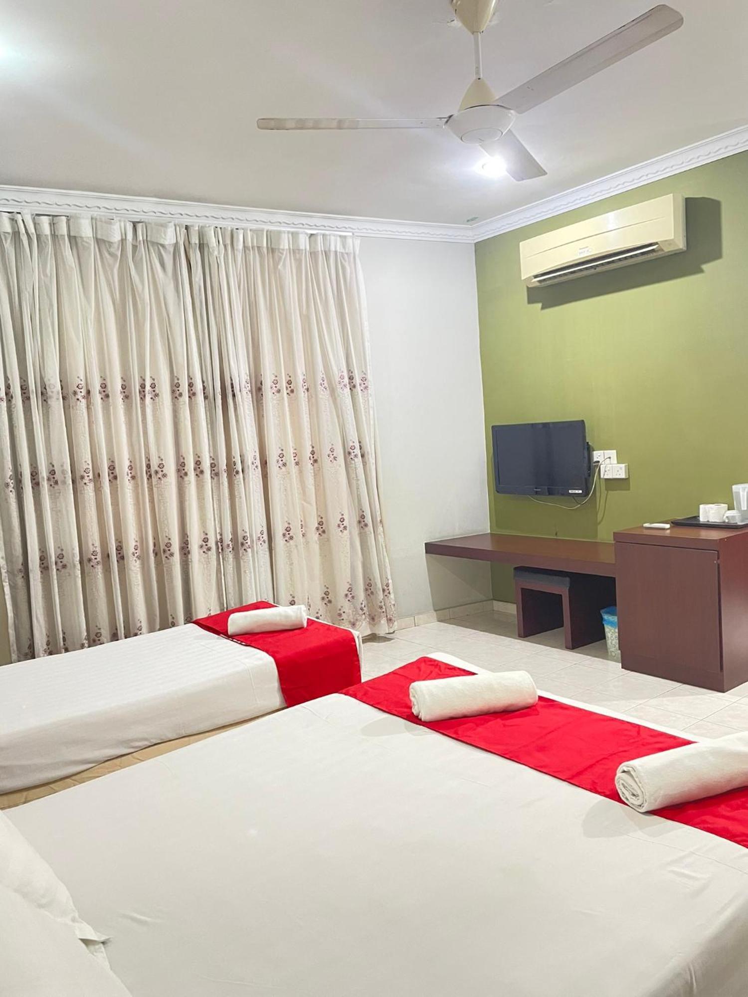 Bayu View Hotel Klang Esterno foto