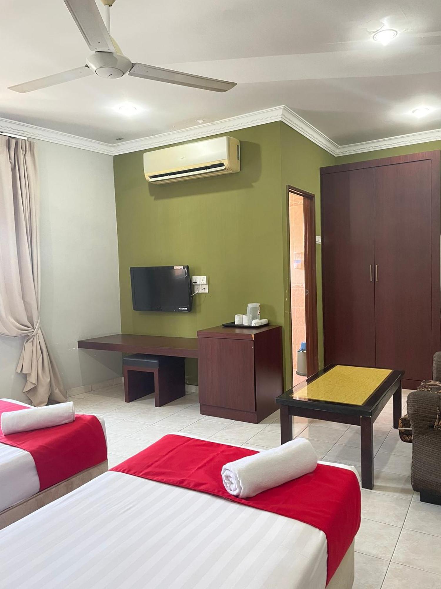 Bayu View Hotel Klang Esterno foto