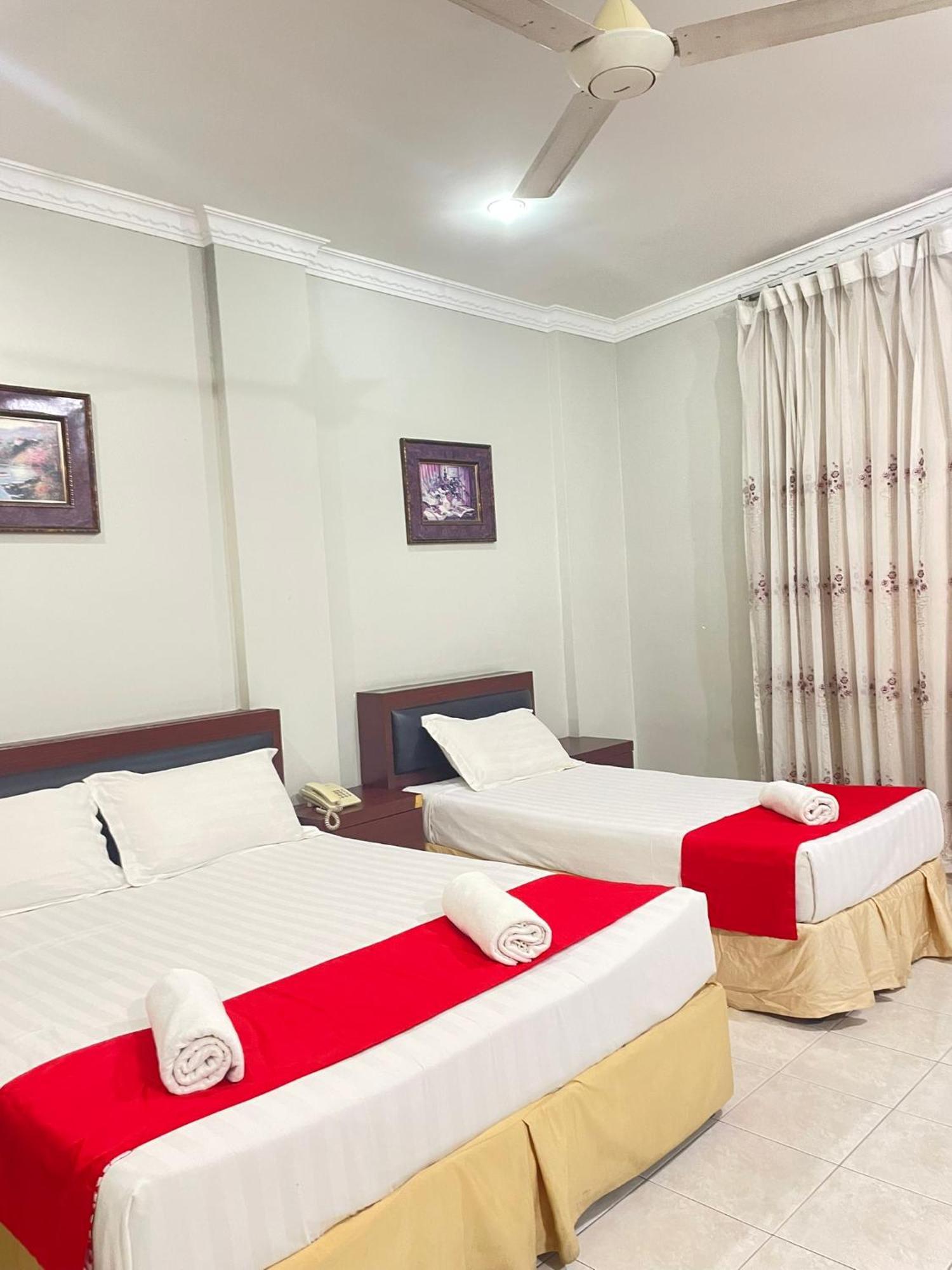 Bayu View Hotel Klang Esterno foto